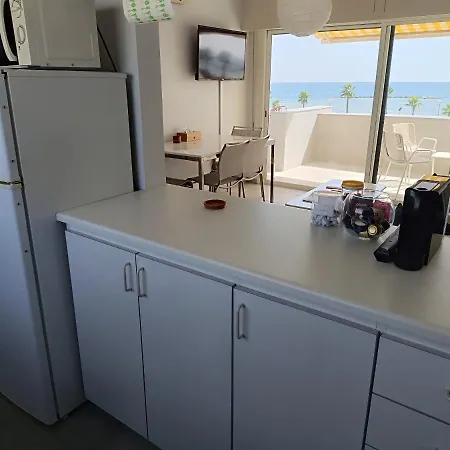 Julie's House Apartman Voróklini