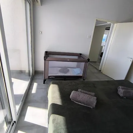 Julie's House Apartman *