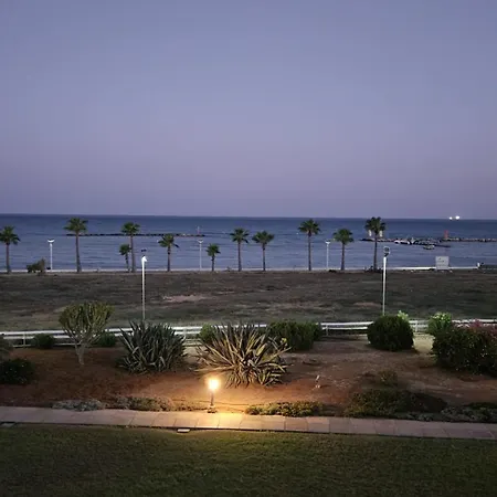 Julie's House Διαμέρισμα Βορόκλινη
